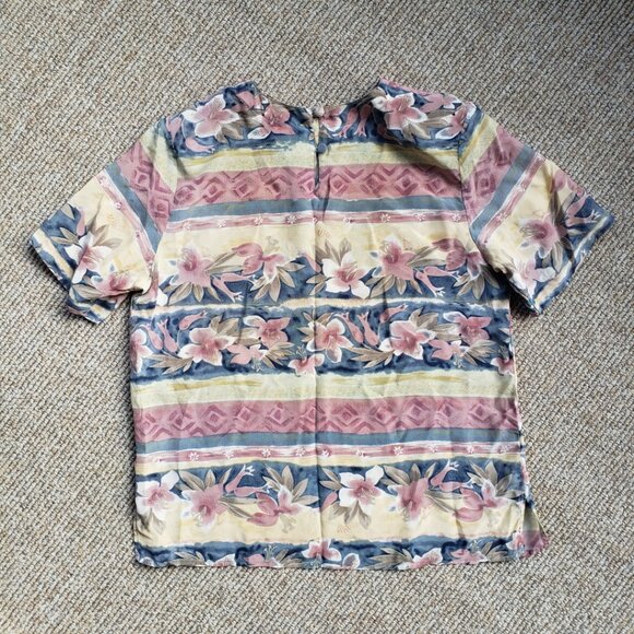 Vintage 90s 100% Silk Pastel Crop Top Blouse Women's Small - Picture 3 of 7